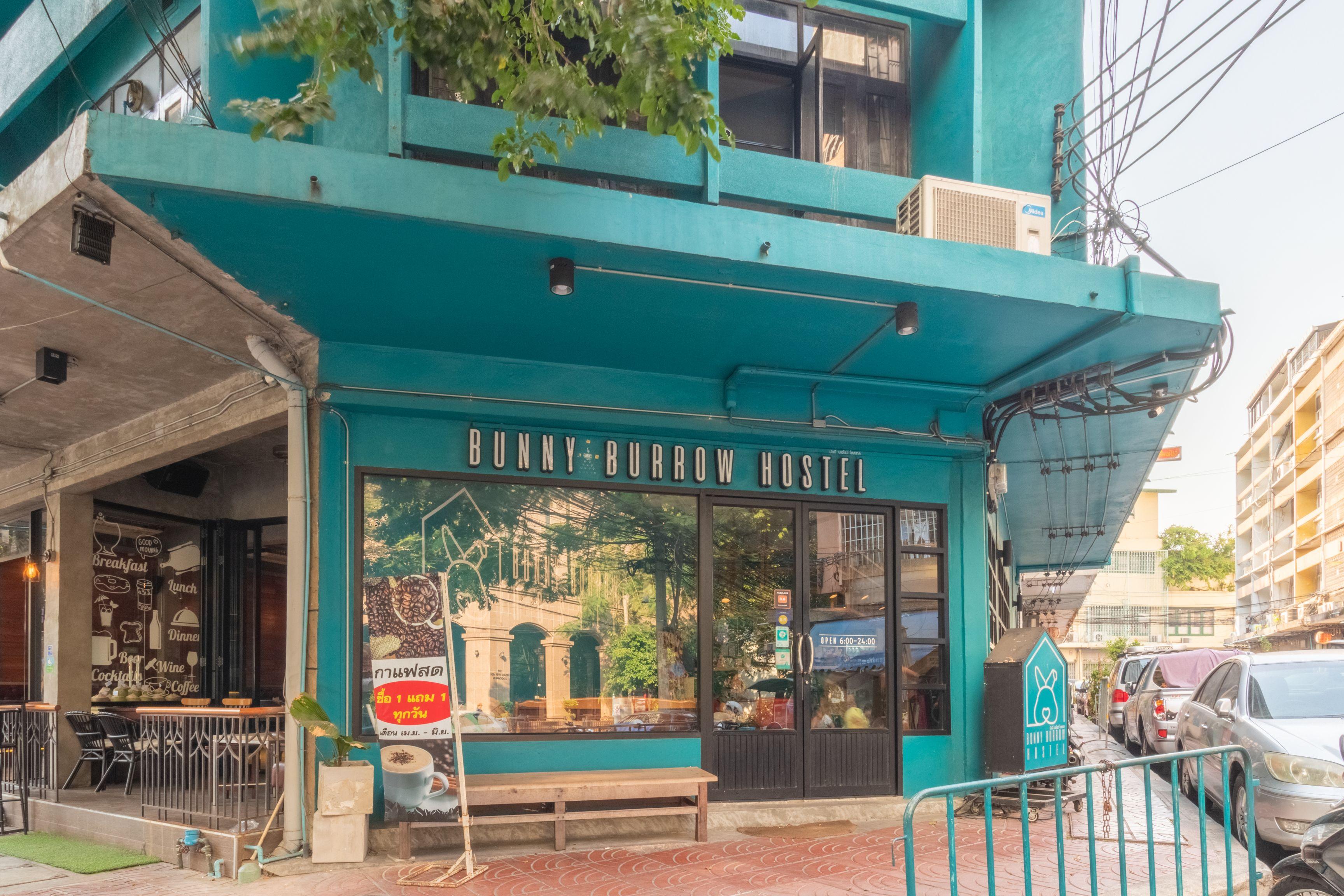 Bunny Burrow Hostel Bangkok Buitenkant foto