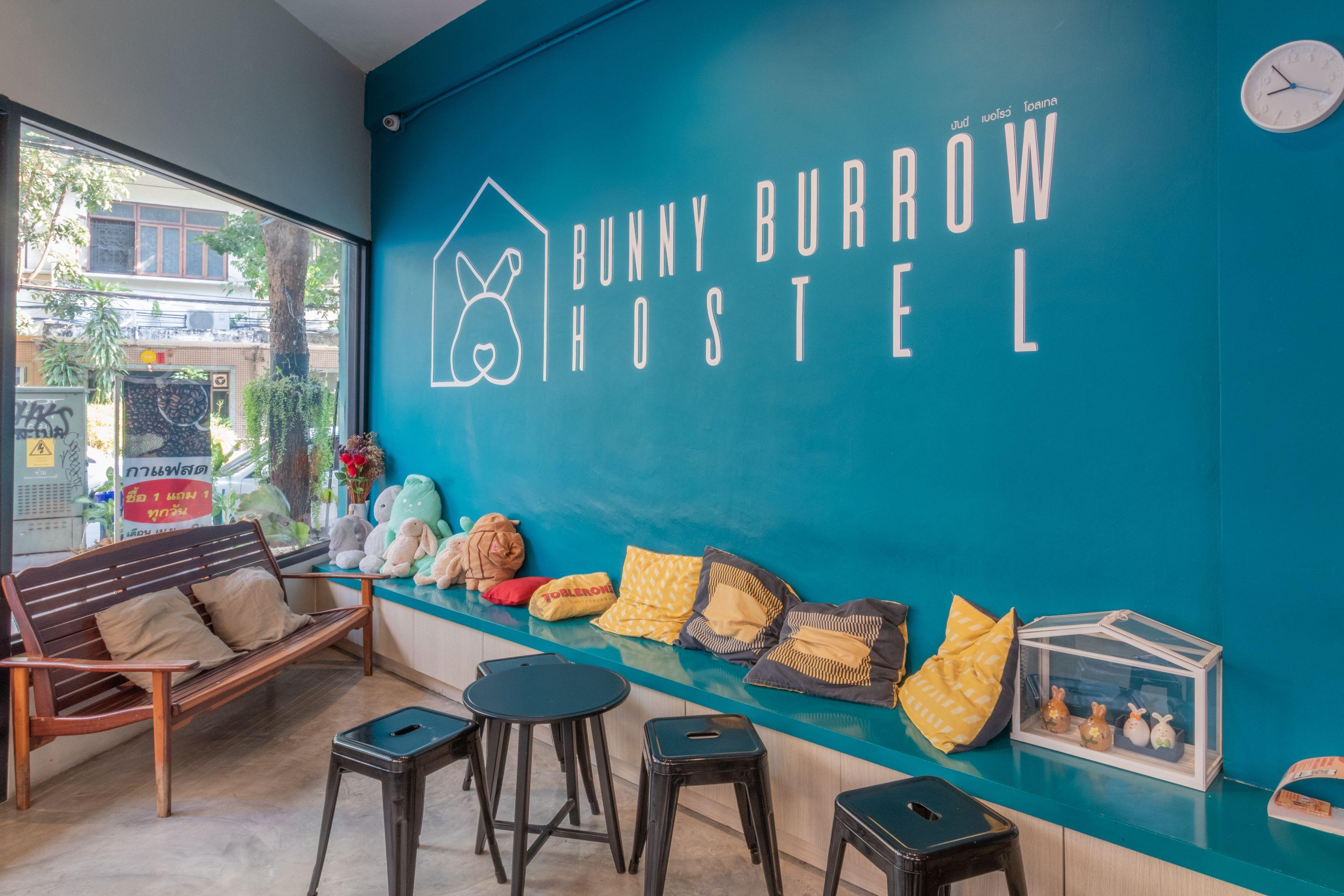 Bunny Burrow Hostel Bangkok Buitenkant foto