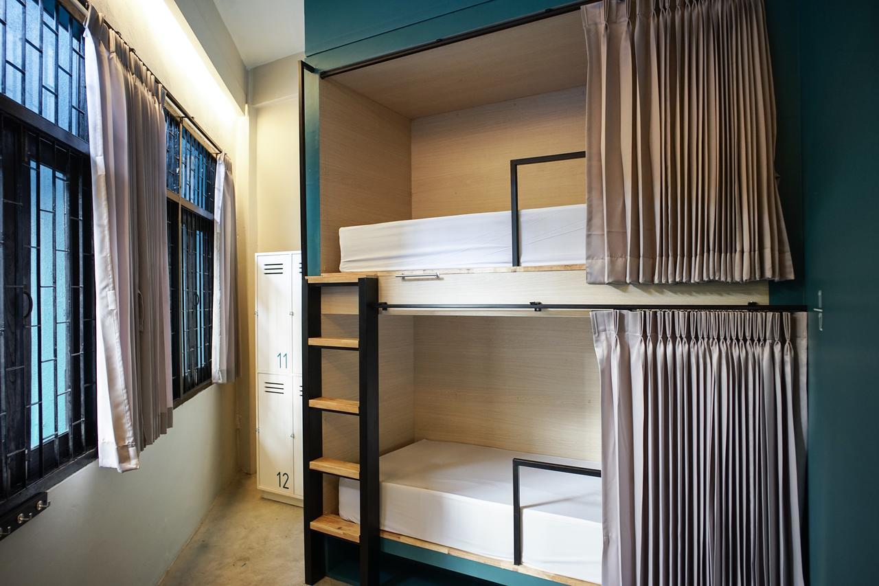 Bunny Burrow Hostel Bangkok Buitenkant foto
